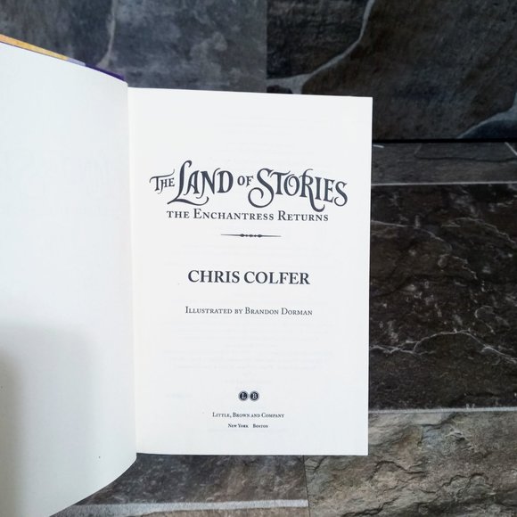 Chris Colfer Land of Stories The Enchantress Returns #2 Hardcover 1st Ed book - Picture 6 of 7